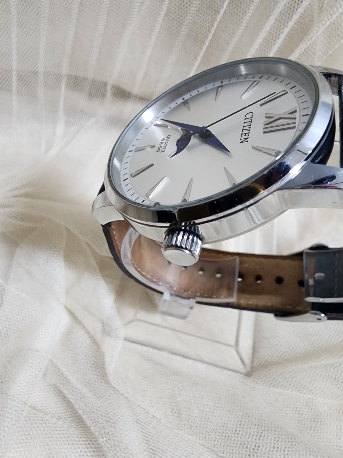 시티즌 문페이즈 쿼츠 가죽 시계 상품이미지5