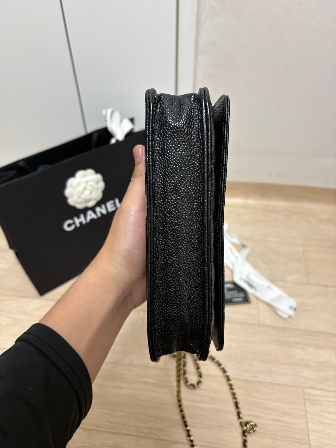 (새상품급, 정품) 샤넬 캐비어 금장 체인백 woc 상품이미지7