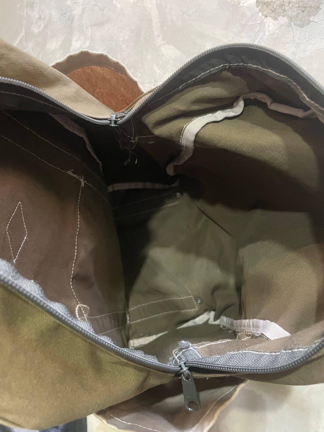 단톤 백팩 카키 브라운 상품이미지8