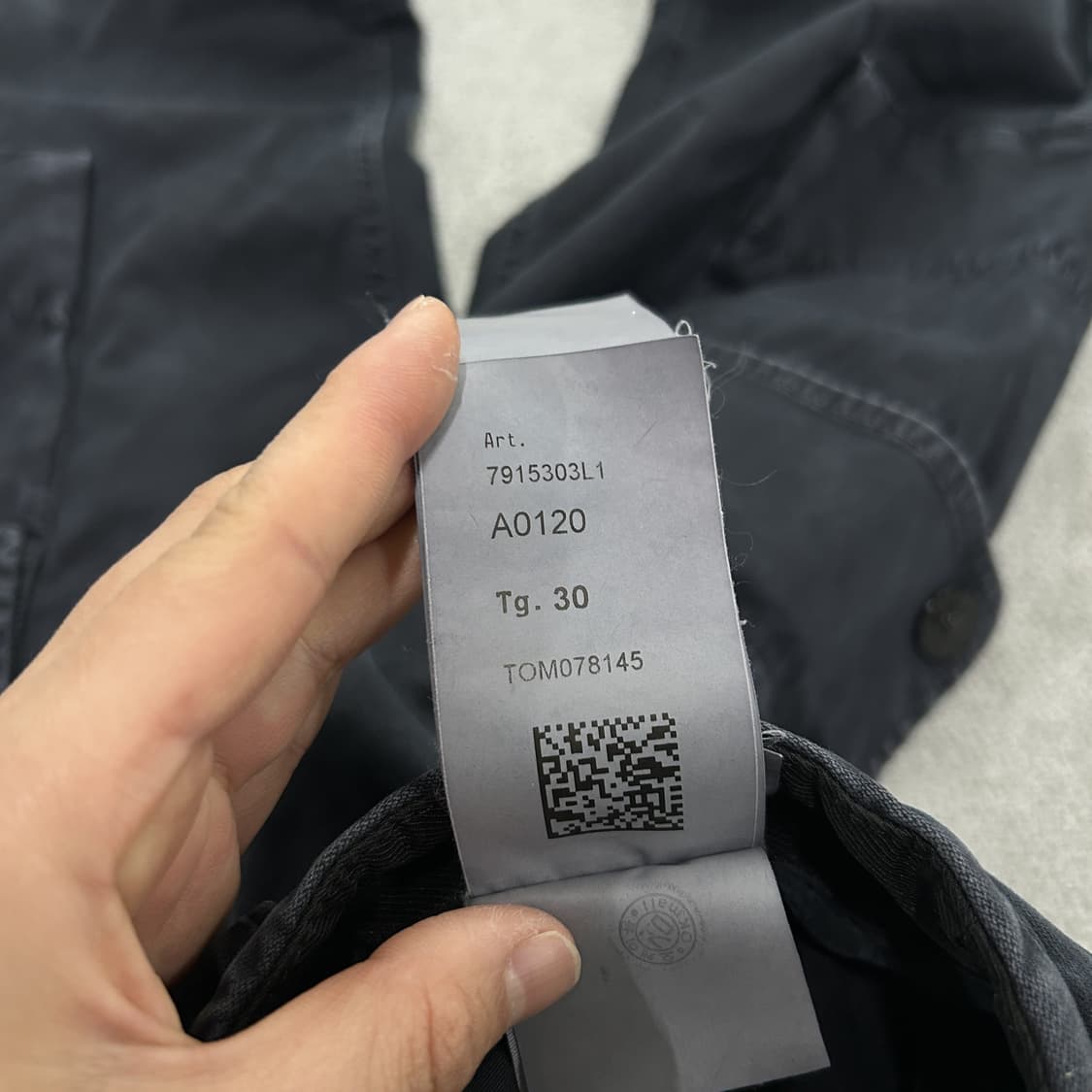 스톤 아일랜드 블랙 신형 카고 바지 L 상품이미지4