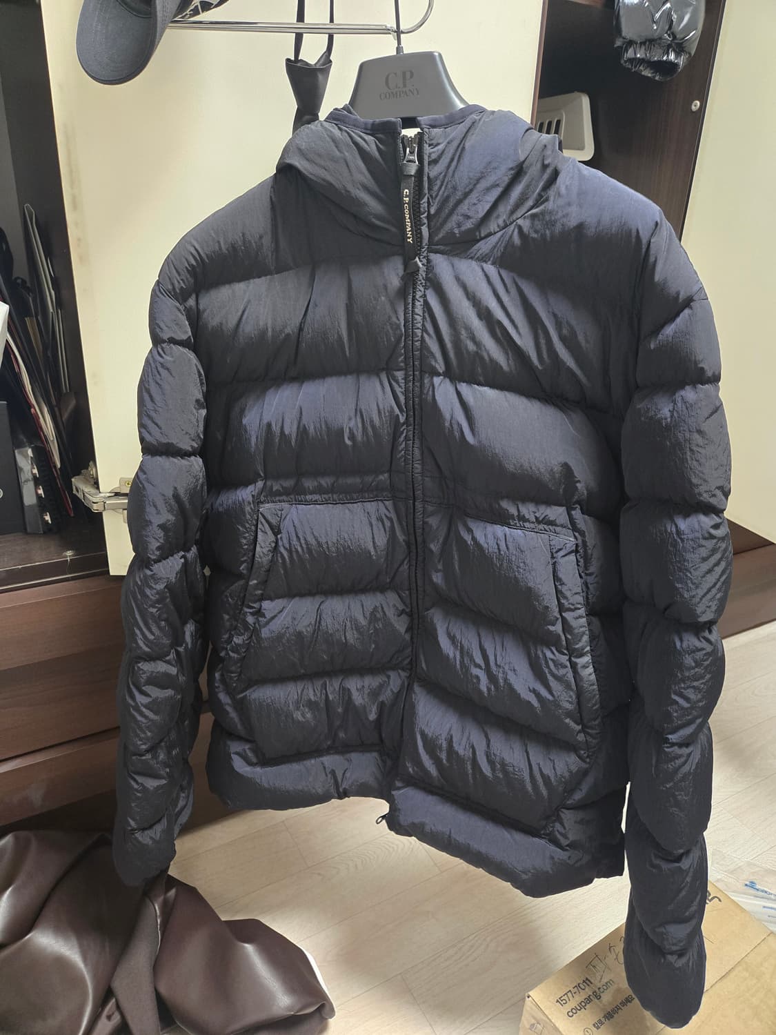 cp컴퍼니 크롬R 덕다운 점퍼 고글 패딩 L 100~105 이클립스 블루 상품이미지4