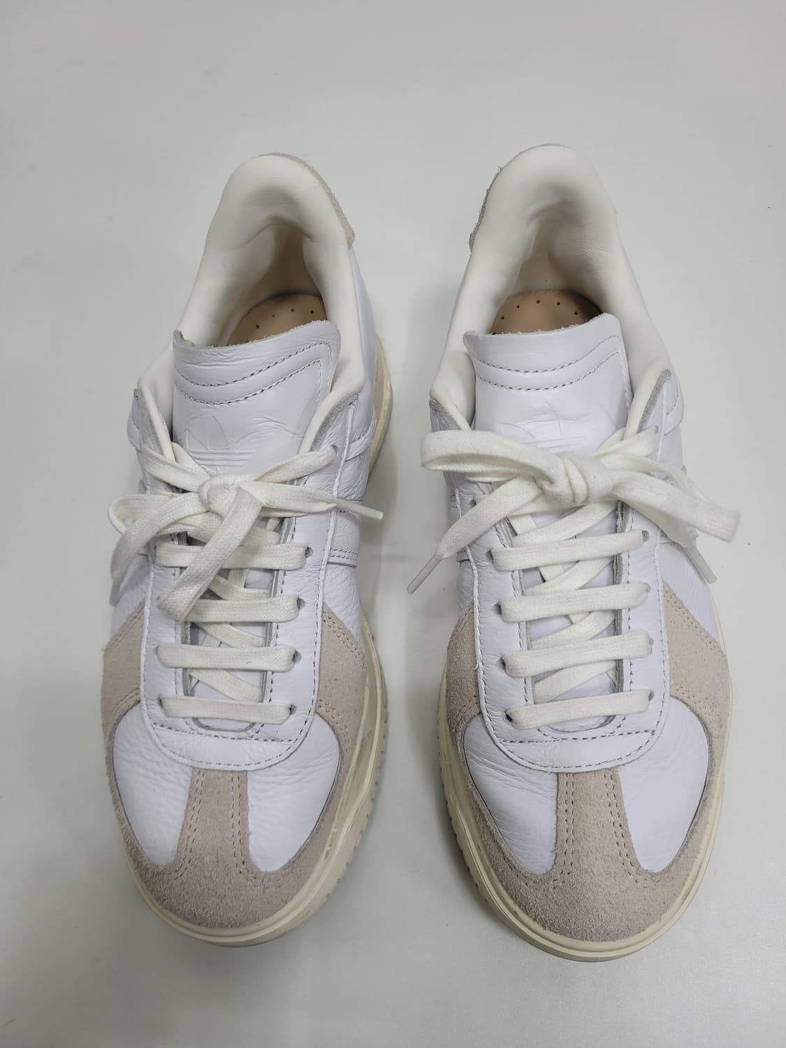 adidas 22FW 아디다스 BW 프리미어 스니커즈 / 235 화이트
 상품이미지2