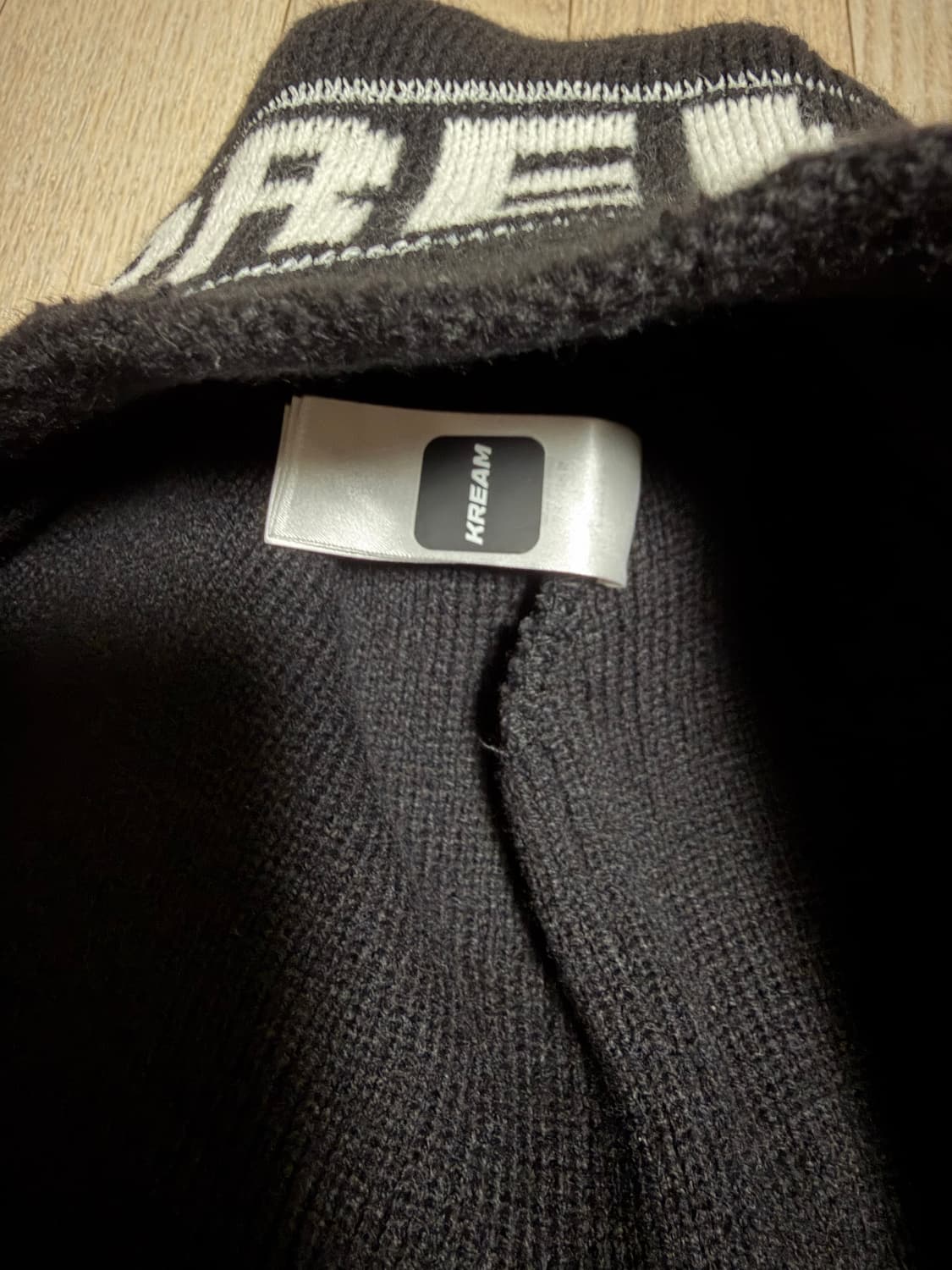 슈프림 이어플랩 비니 블랙 - 23FW 블랙 상품이미지3