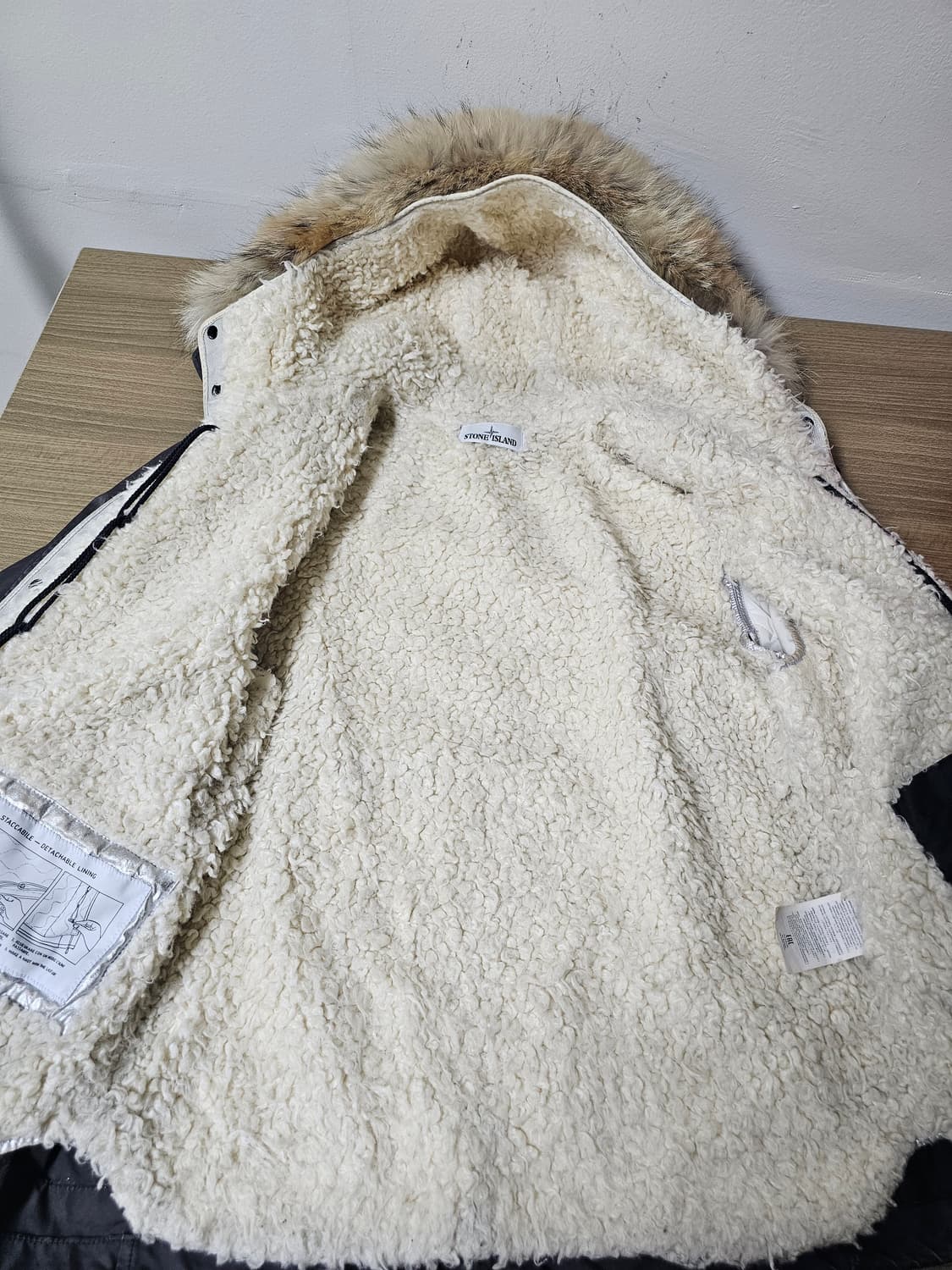 스톤아일랜드 Silver Sherling Liner Fur 다비드 자켓 상품이미지8