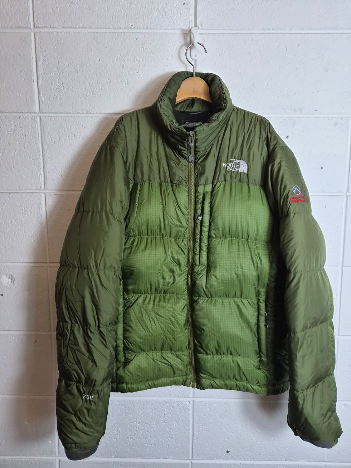 해외 M/ 100) 노스페이스 700fil PERTEX 경량패딩 팝니다 상품이미지1