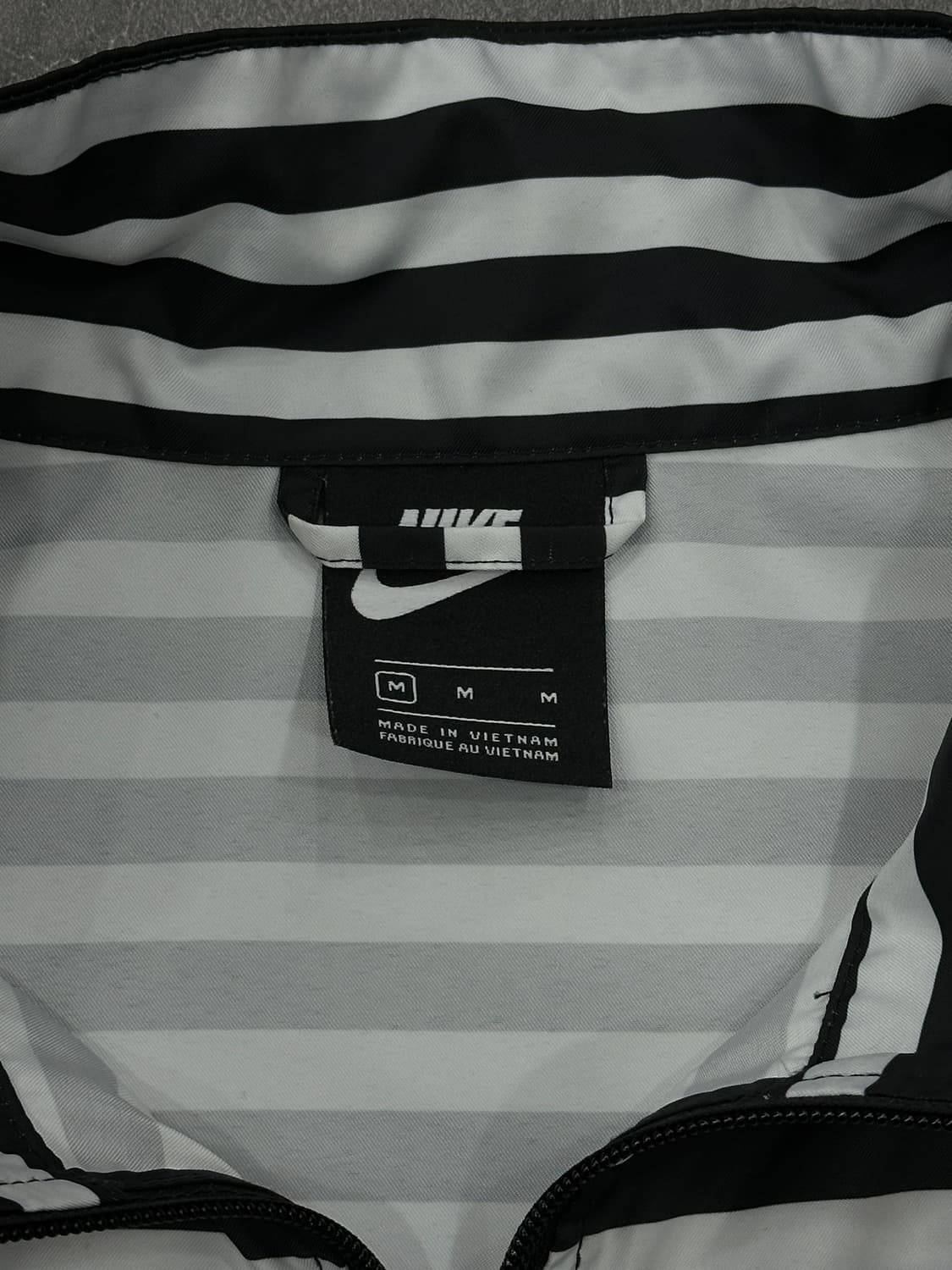 나이키 스트라이프 배색 바람막이 상품이미지4