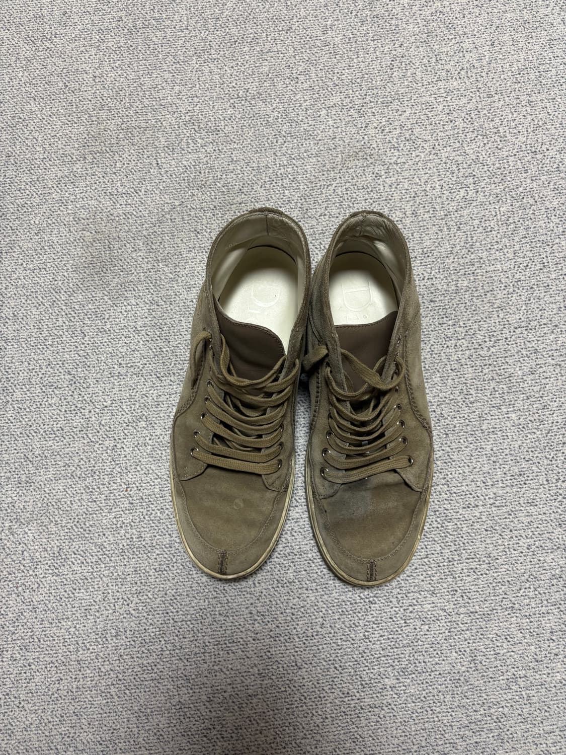 디올 옴므 스웨이드 미드탑 스니커즈 상품이미지5