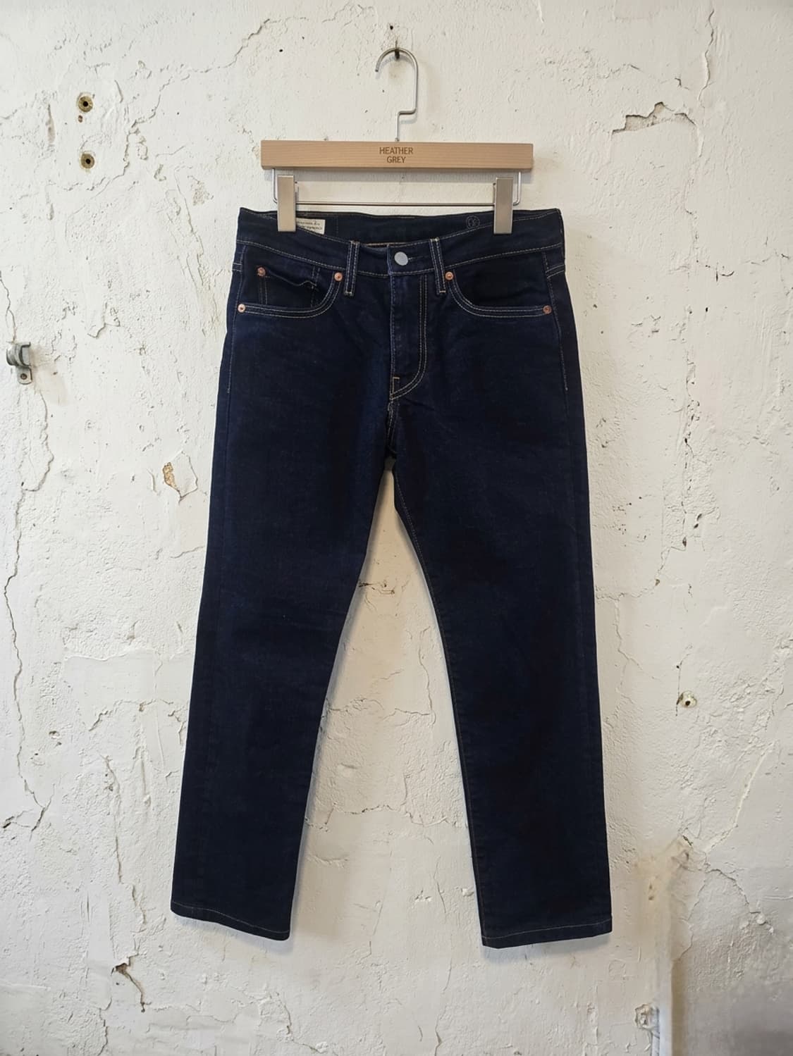 리바이스 502 테이퍼드핏 다크인디고 W28 상품이미지1