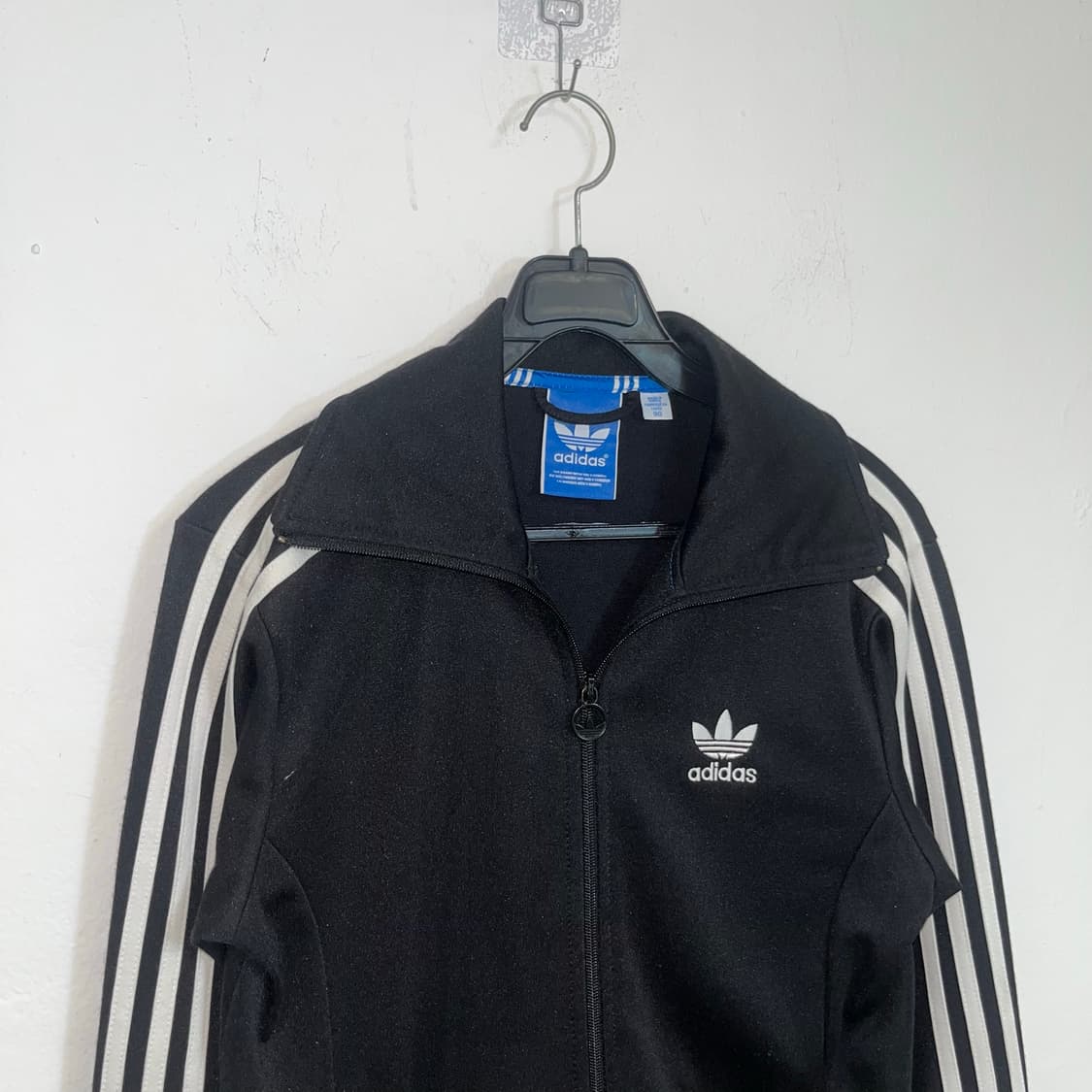 Adidas Black Europa Track Jacket 상품이미지5