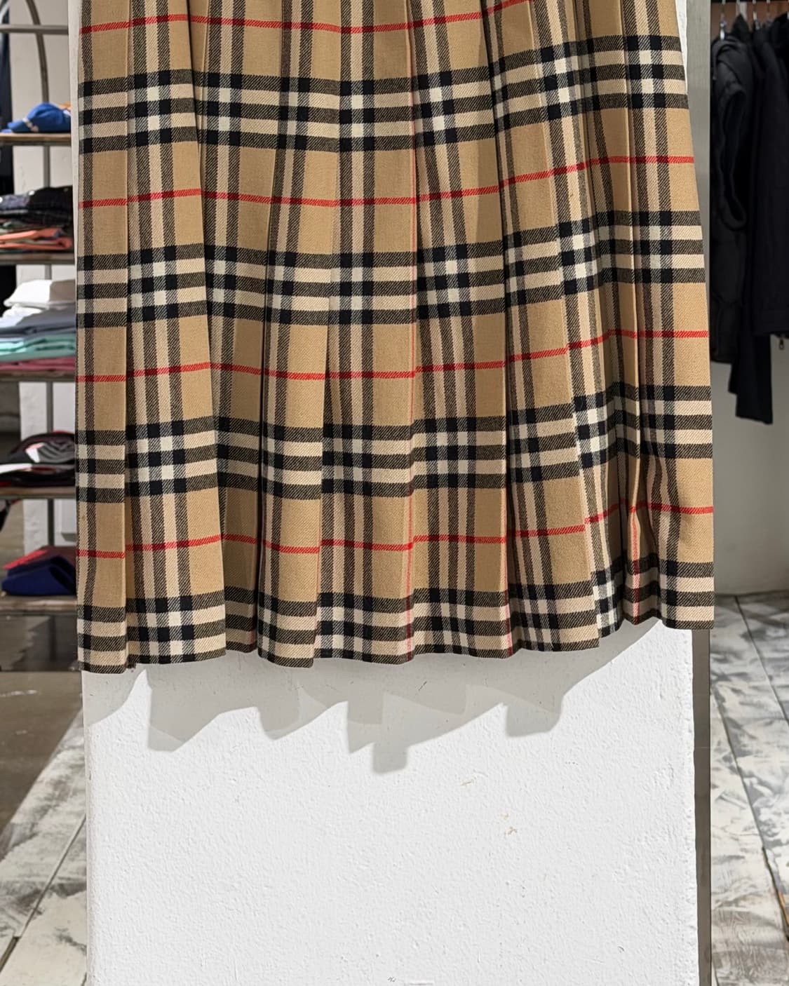 버버리 베이지 노바체크 플리츠 울 스커트 상품이미지6