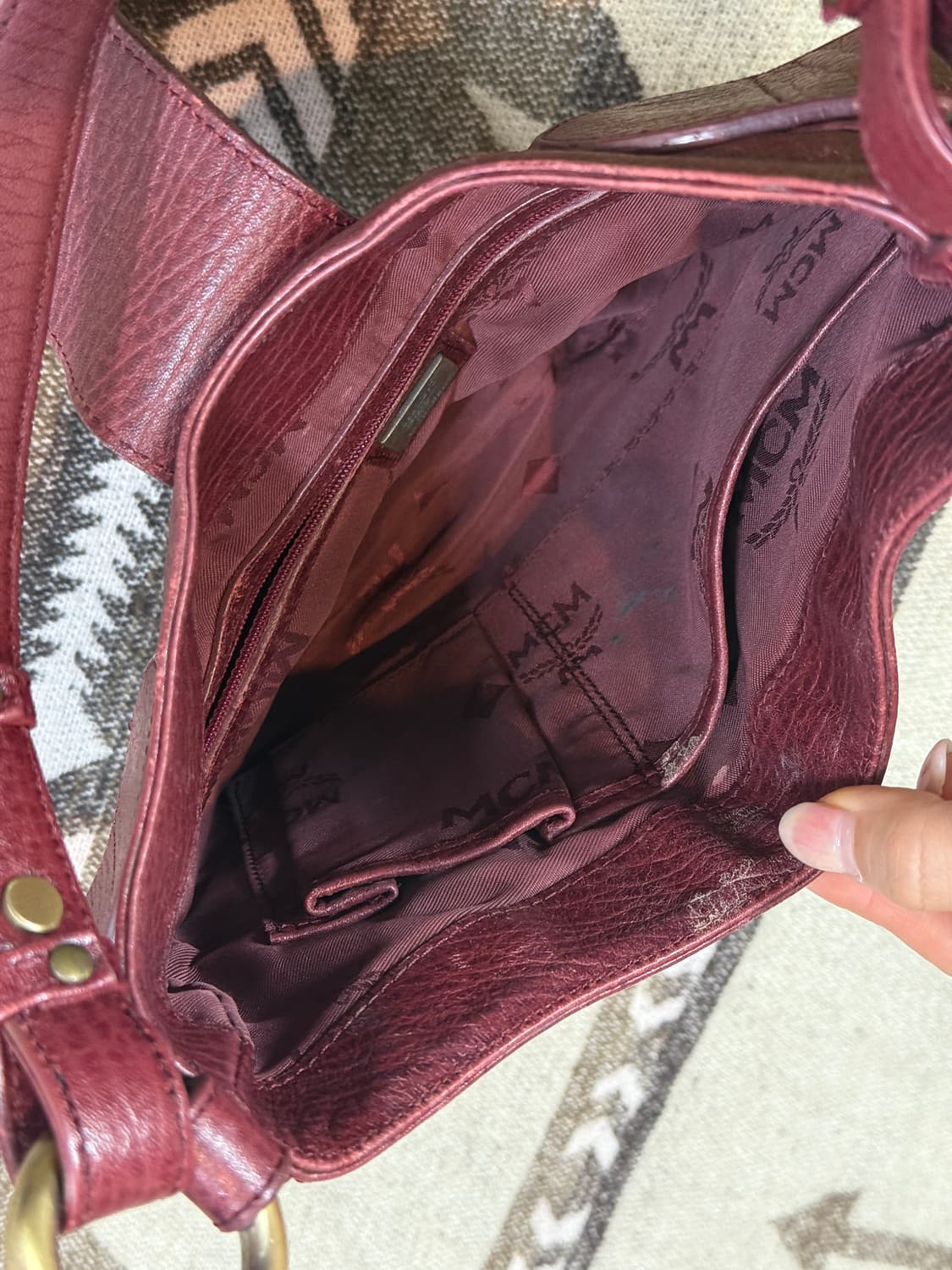 MCM 빈티지 호보백 딥버건디 상품이미지6