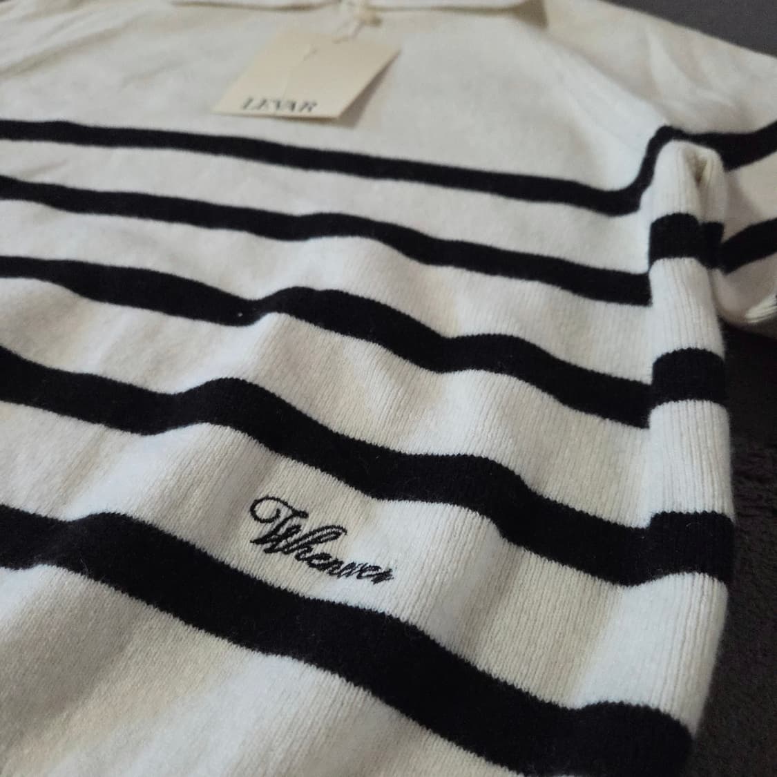 LEVAR 르바 래글런 스트라이프 카라 울 니트 아이보리 상품이미지7