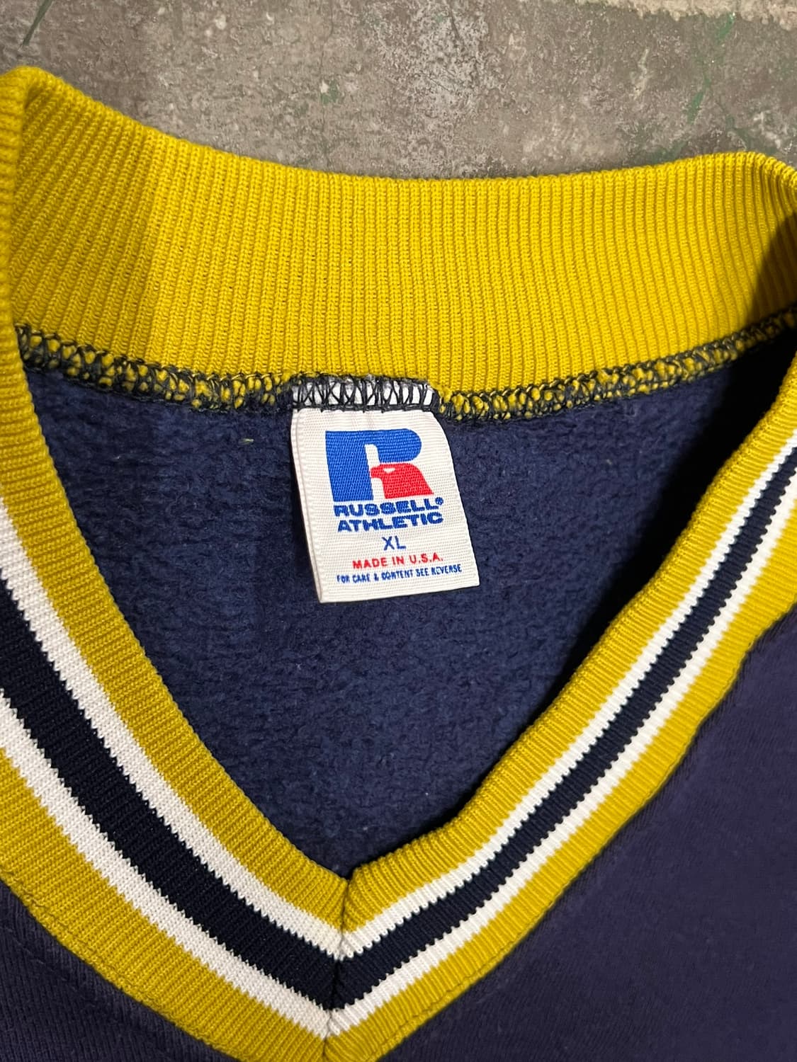 90's 러셀 애슬레틱 V넥 맨투맨 바시티 스웻 빈티지 스쿨웨어 상품이미지7