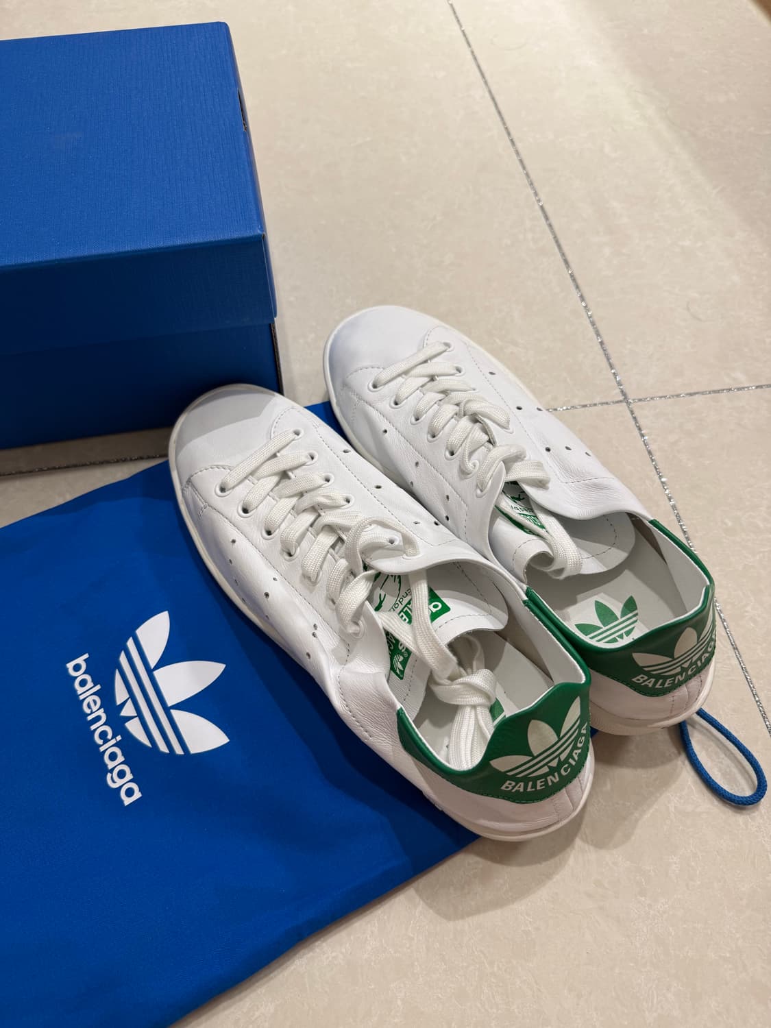 아디다스 x 발렌시아가 스탠스미스 41사이즈  상품이미지2