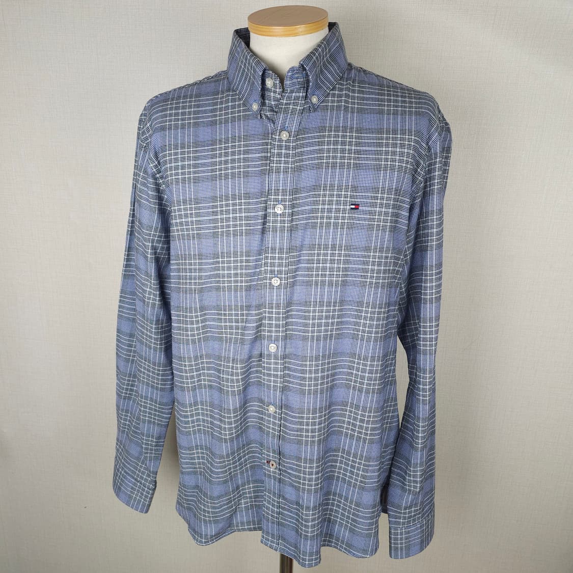 타미힐피거 긴팔남방 남자95사이즈  상품이미지1