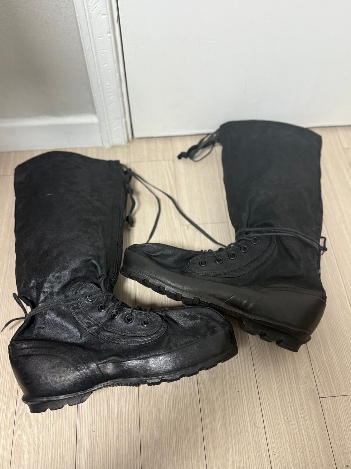 조슈아자말이 신은 밀리터리 설상화 롱 부츠 블랙버전 상품이미지5