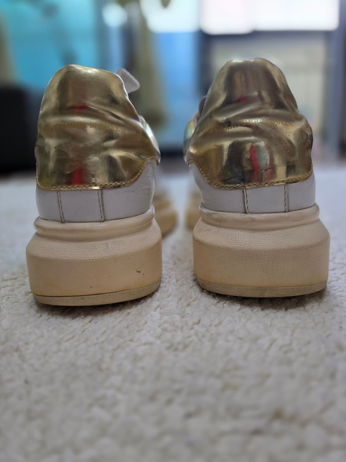 알렉산더맥퀸 오버솔 스니커즈 골드 사이즈250 상품이미지6