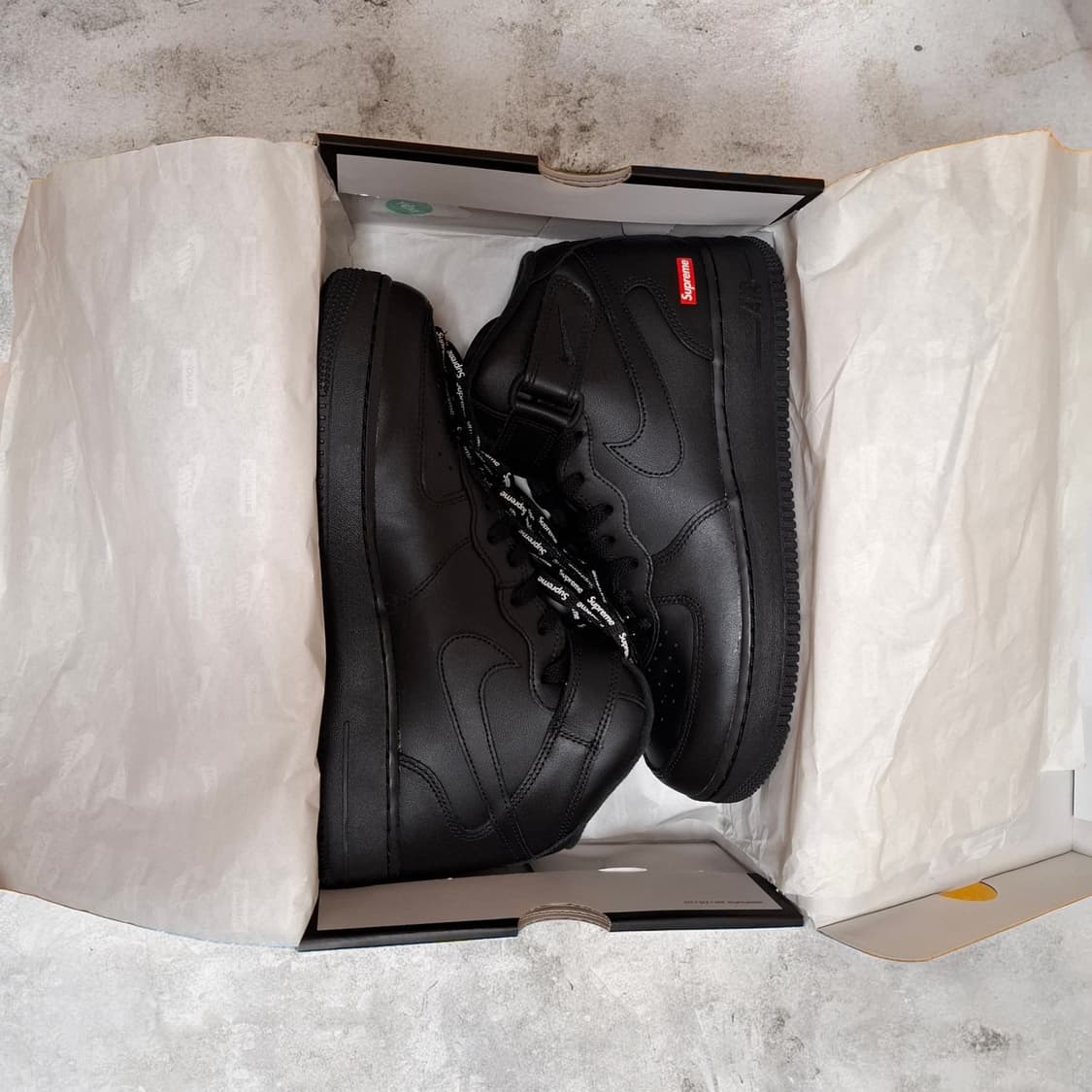 나이키 슈프림 에어포스 미드 블랙 270 상품이미지3