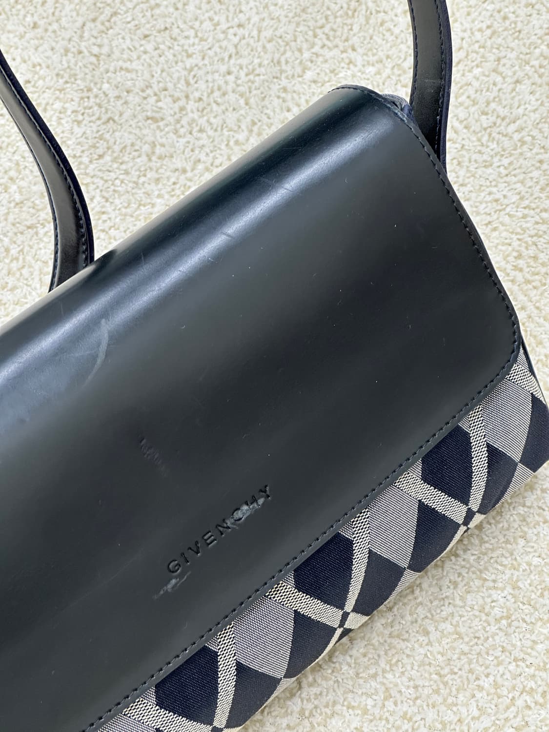 지방시 숄더백 상품이미지5