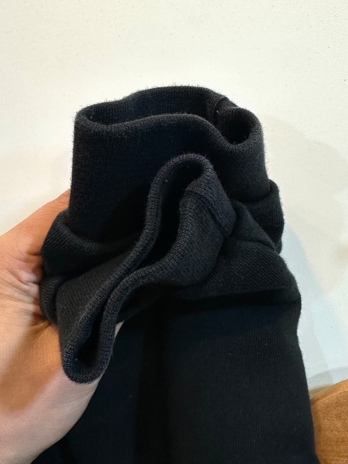 아크메드라비 베이비 페이스 블랙 맨투맨 상품이미지7