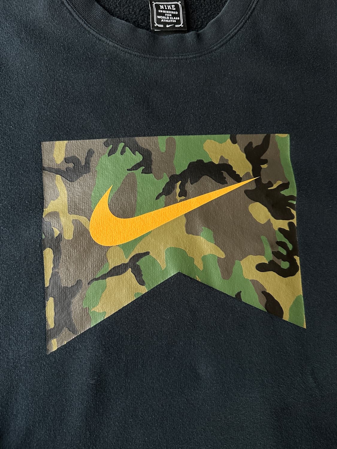 나이키 우드랜드 카모 스웻셔츠 2XL 상품이미지3