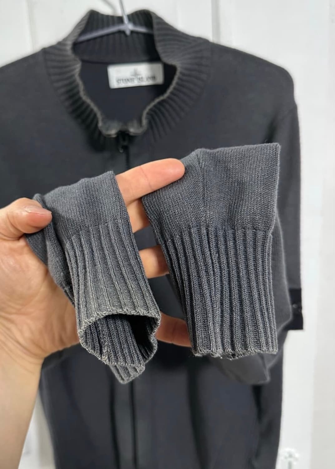 스톤아일랜드 니트집업 판매 상품이미지3