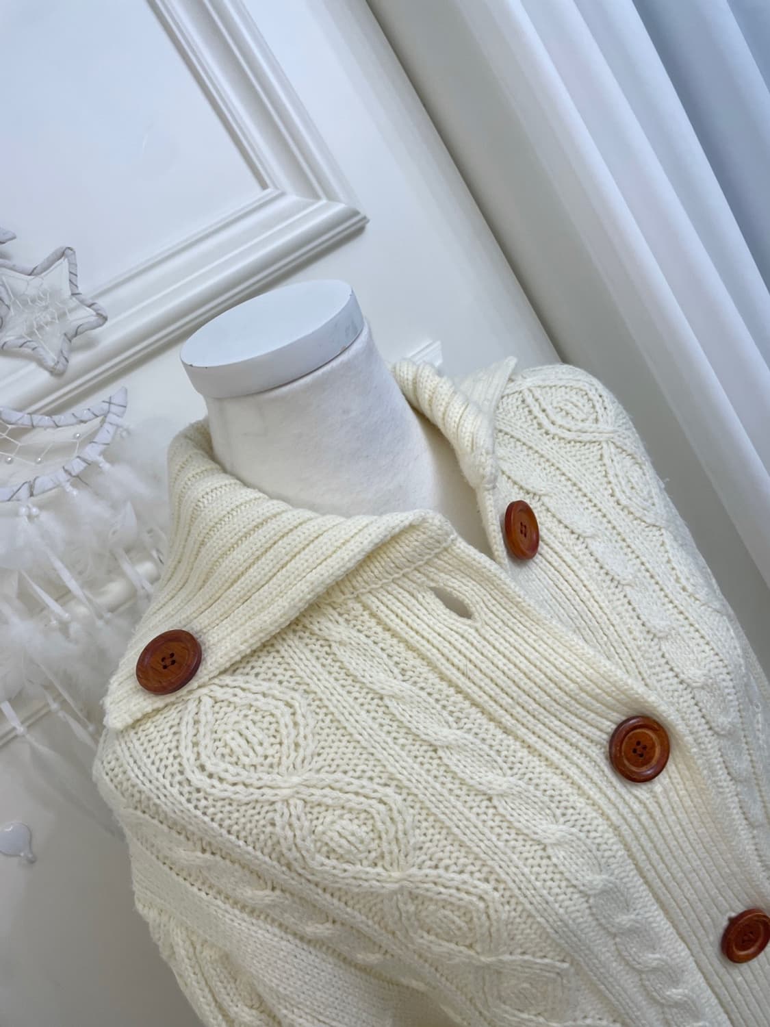 lemon cream wood button long cardigan 상품이미지7