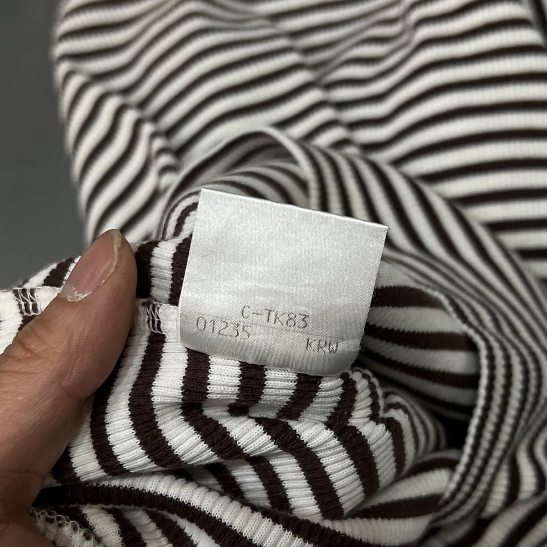  버버리 블루라벨 스트라이프 하프 니트 y16211 상품이미지8