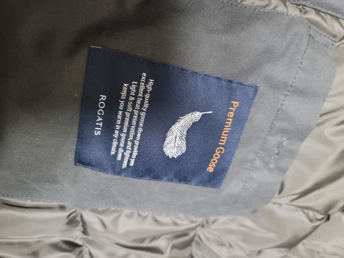 로가디스 구스다운 패딩코트 100사이즈 상태극상

남성100 상품이미지6