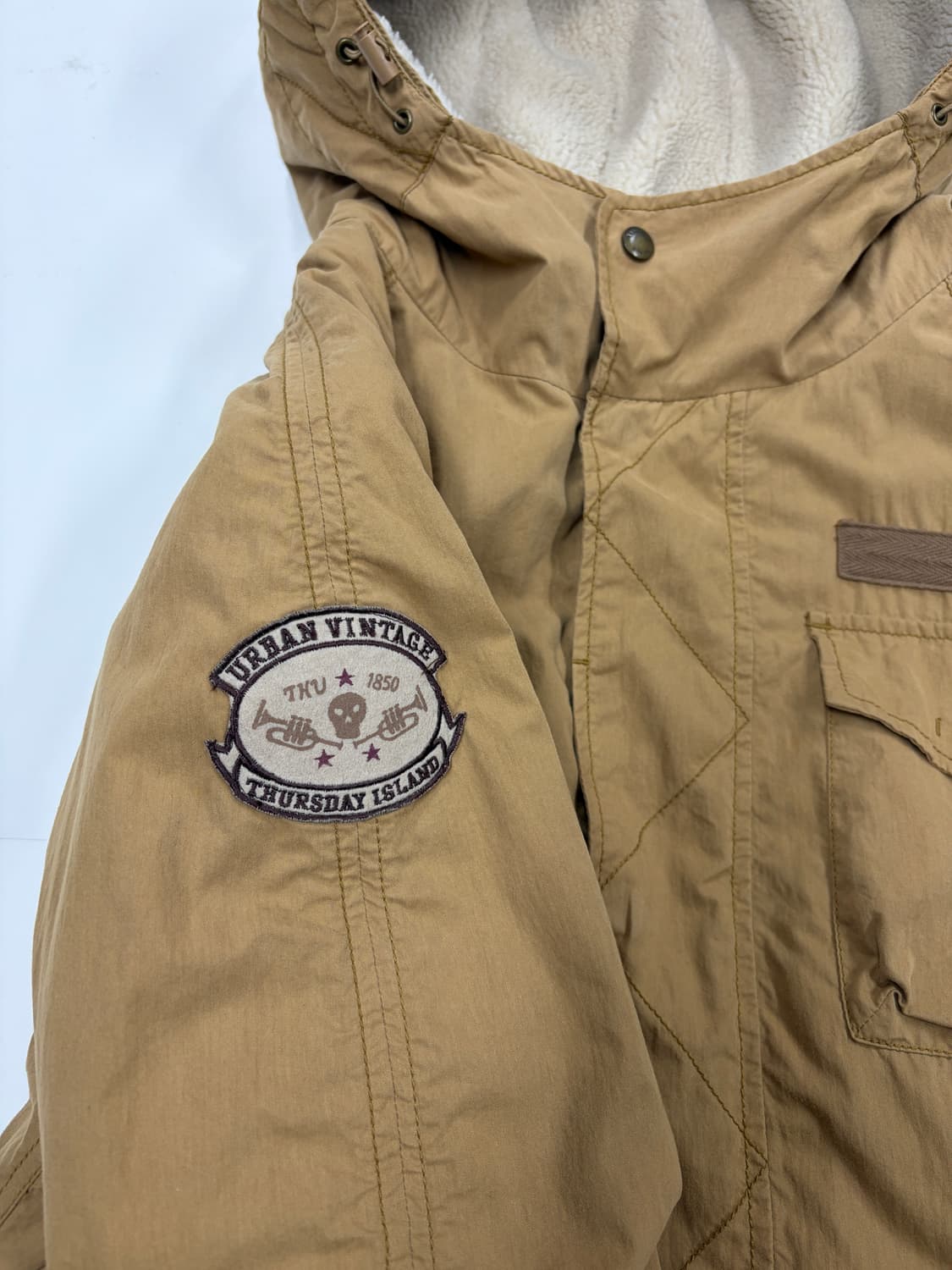 썰스데이 아일랜드 양털 야상 상품이미지4