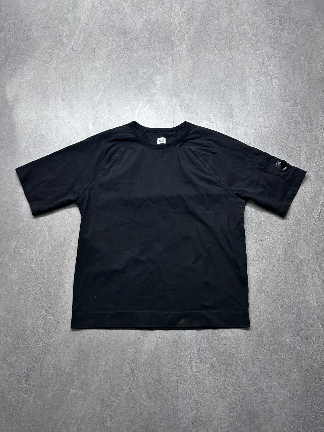 CP Company 렌즈 와펜 레글런 티셔츠 상품이미지4