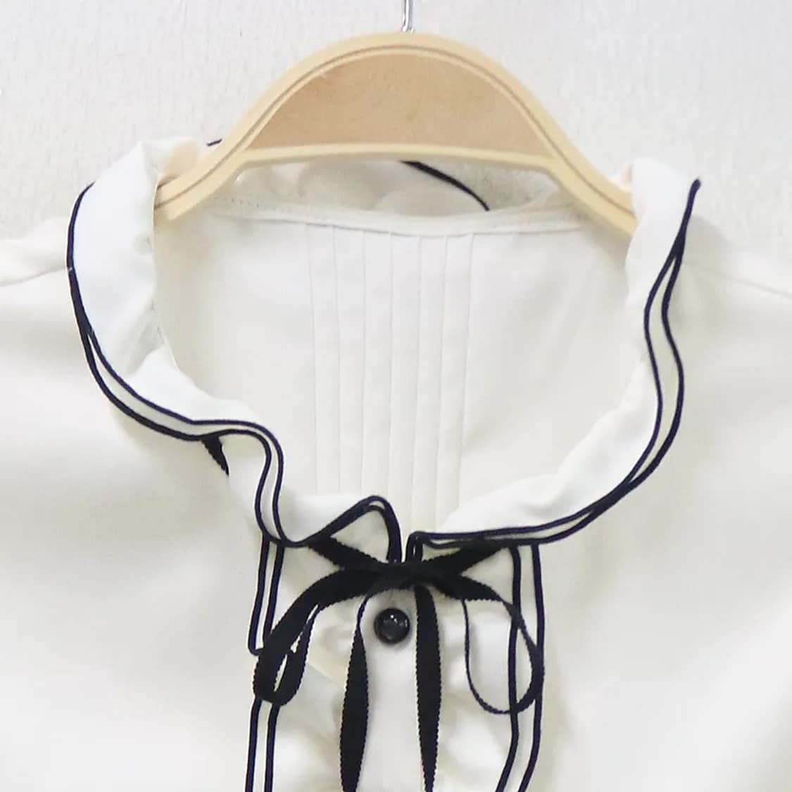 K.GARCON 프릴 반팔 블라우스 67462 상품이미지3