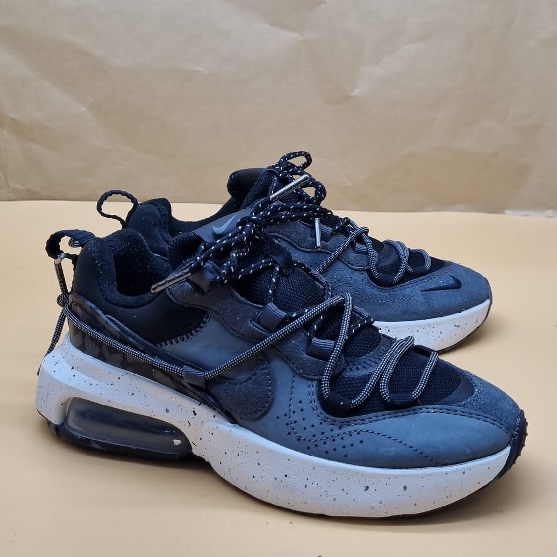 나이키 에어 비바 차콜블랙 운동화225 상품이미지1