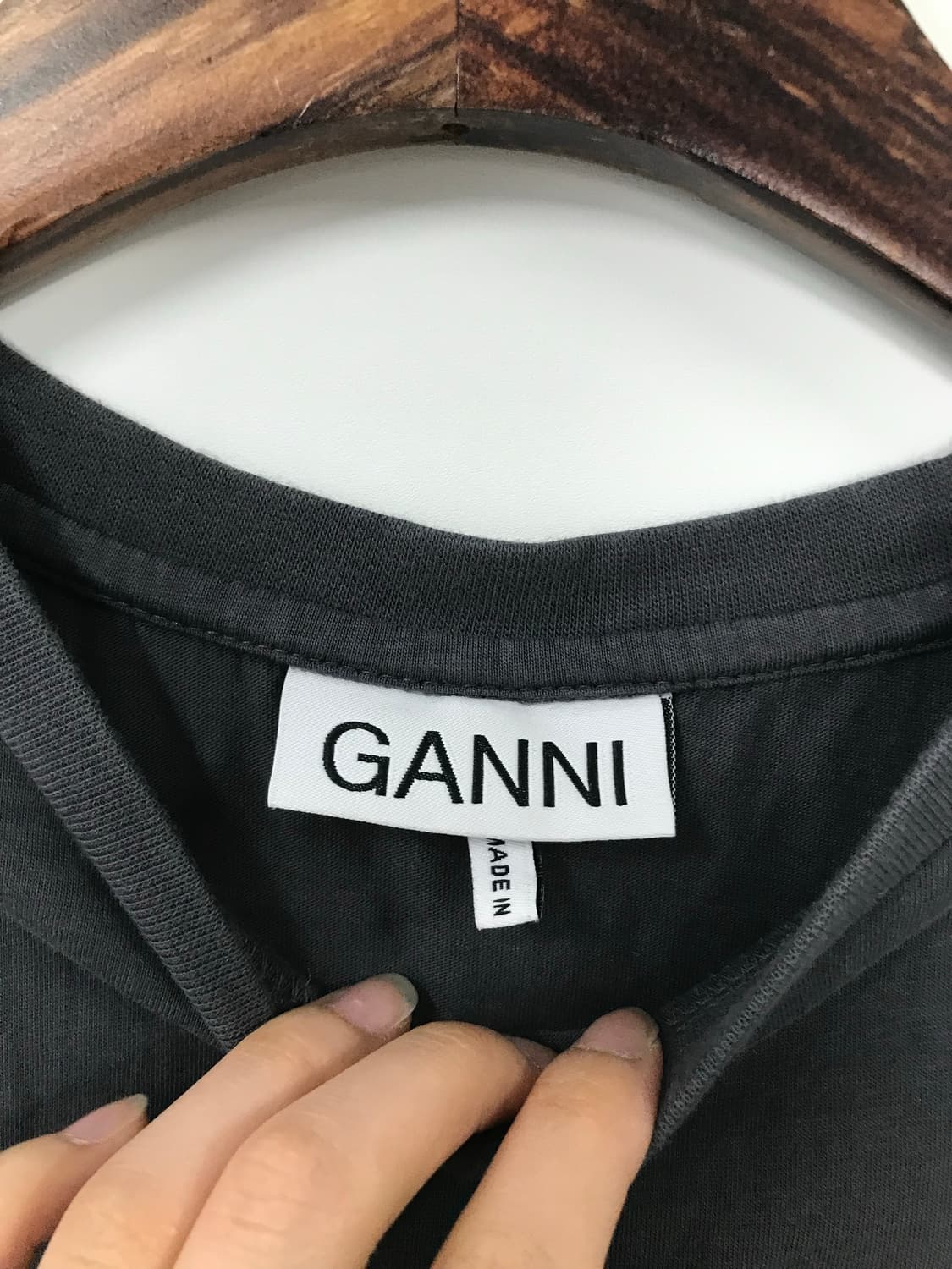 Ganni 가니 릴렉스드 체리 반팔 티셔츠 상품이미지5