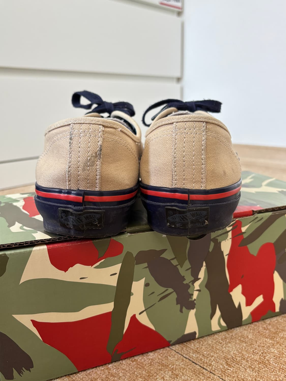 (285) 반스 볼트 x 나이젤카본 OG 어센틱 LX 원 화이트 네이비 상품이미지6