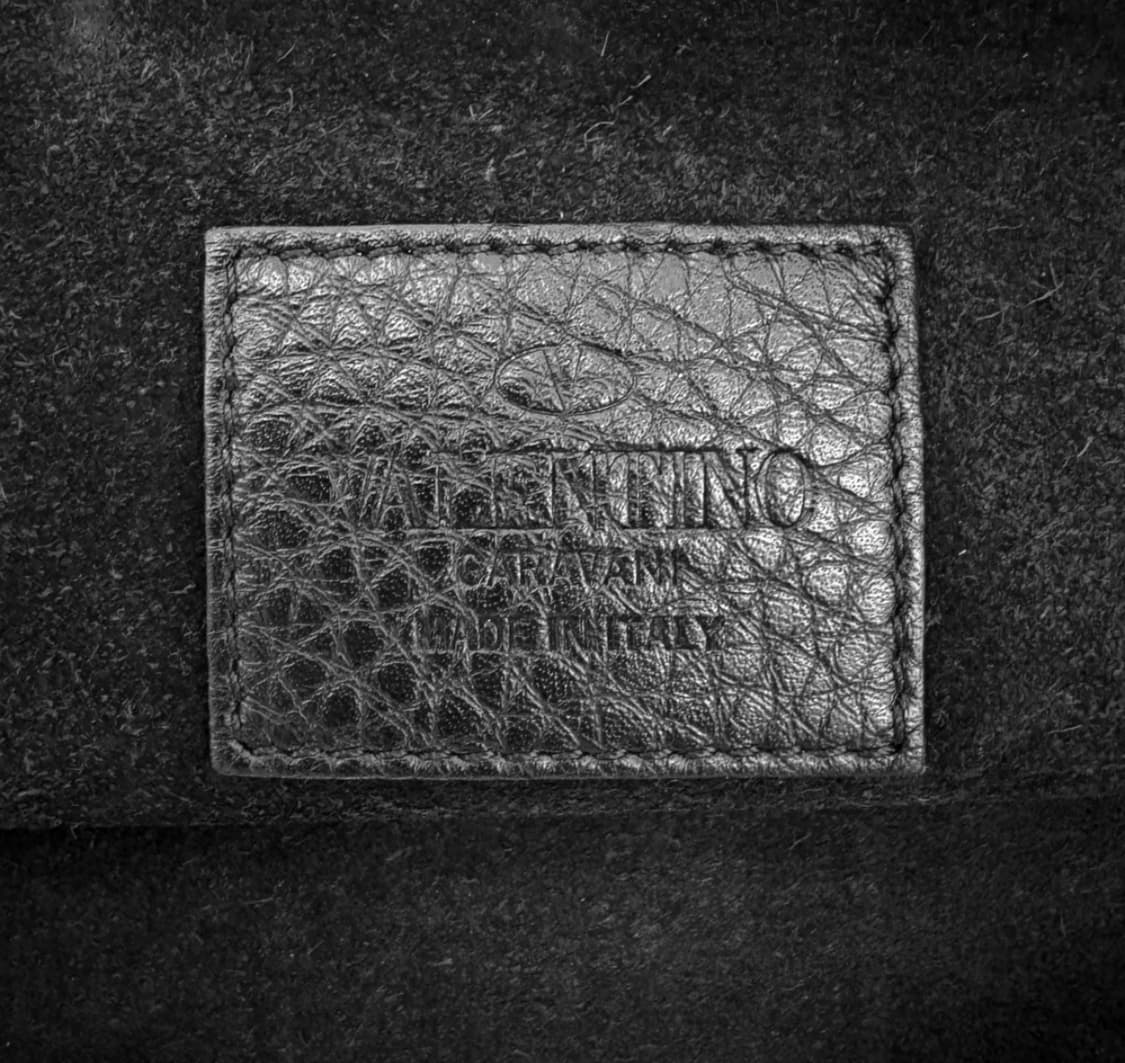 발렌티노 여성 락스터드 롤링 레더 클러치백 블랙 LW2P0269VQ1 상품이미지8