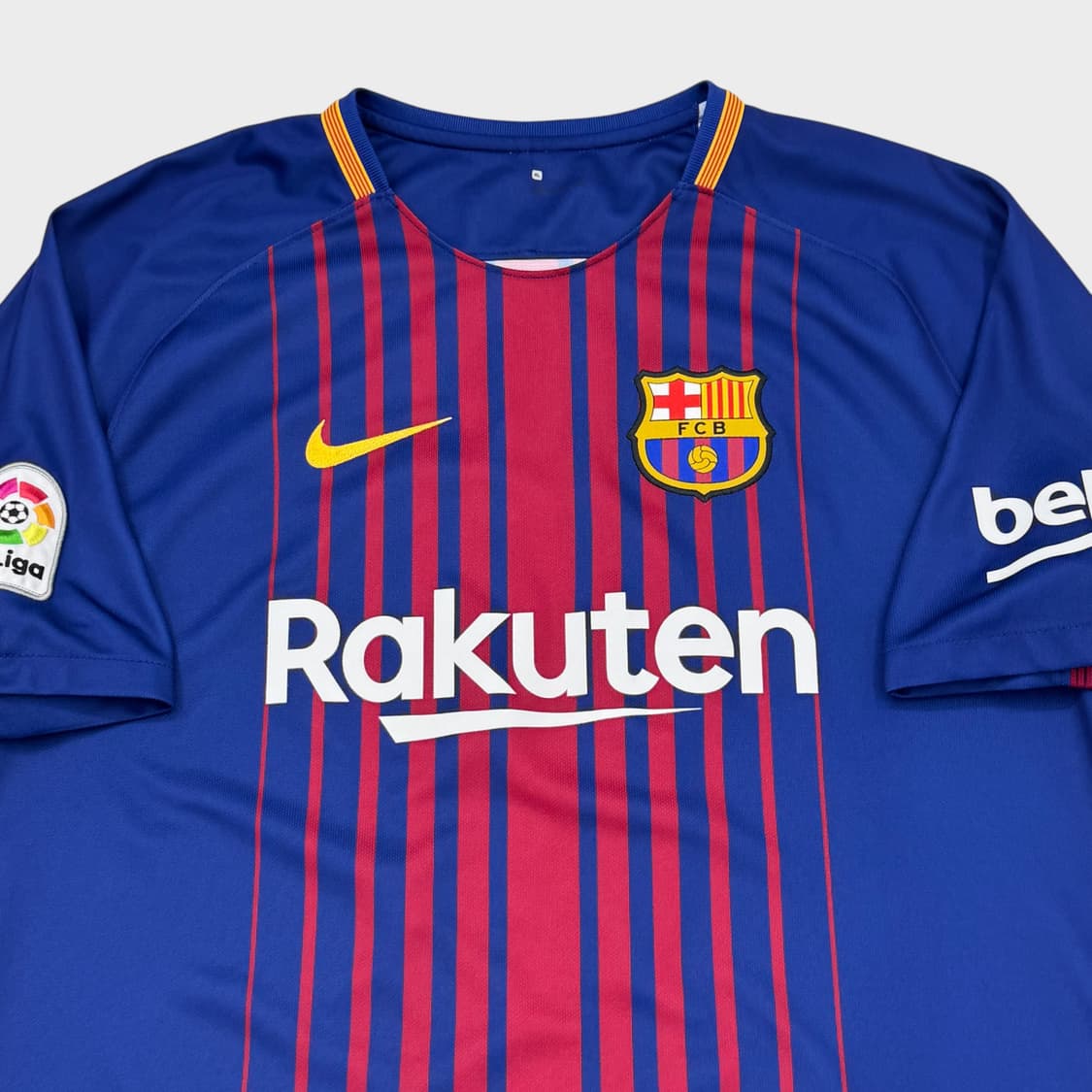 17-18 바르셀로나 홈 No.8 안드레스 이니에스타 상품이미지3