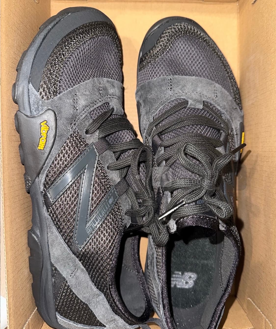 [245] 뉴발란스 미니머스 MT10O 블랙 캐슬락 상품이미지1