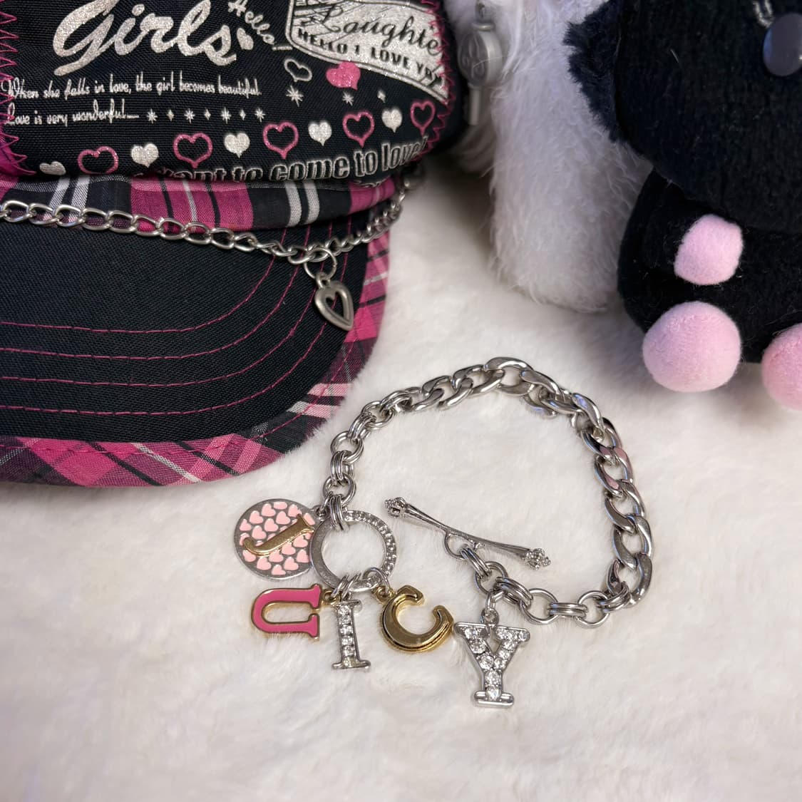 Juicy Couture 쥬시꾸뛰르 로고 팬던트 챰 실버 토글바 팔찌 상품이미지2