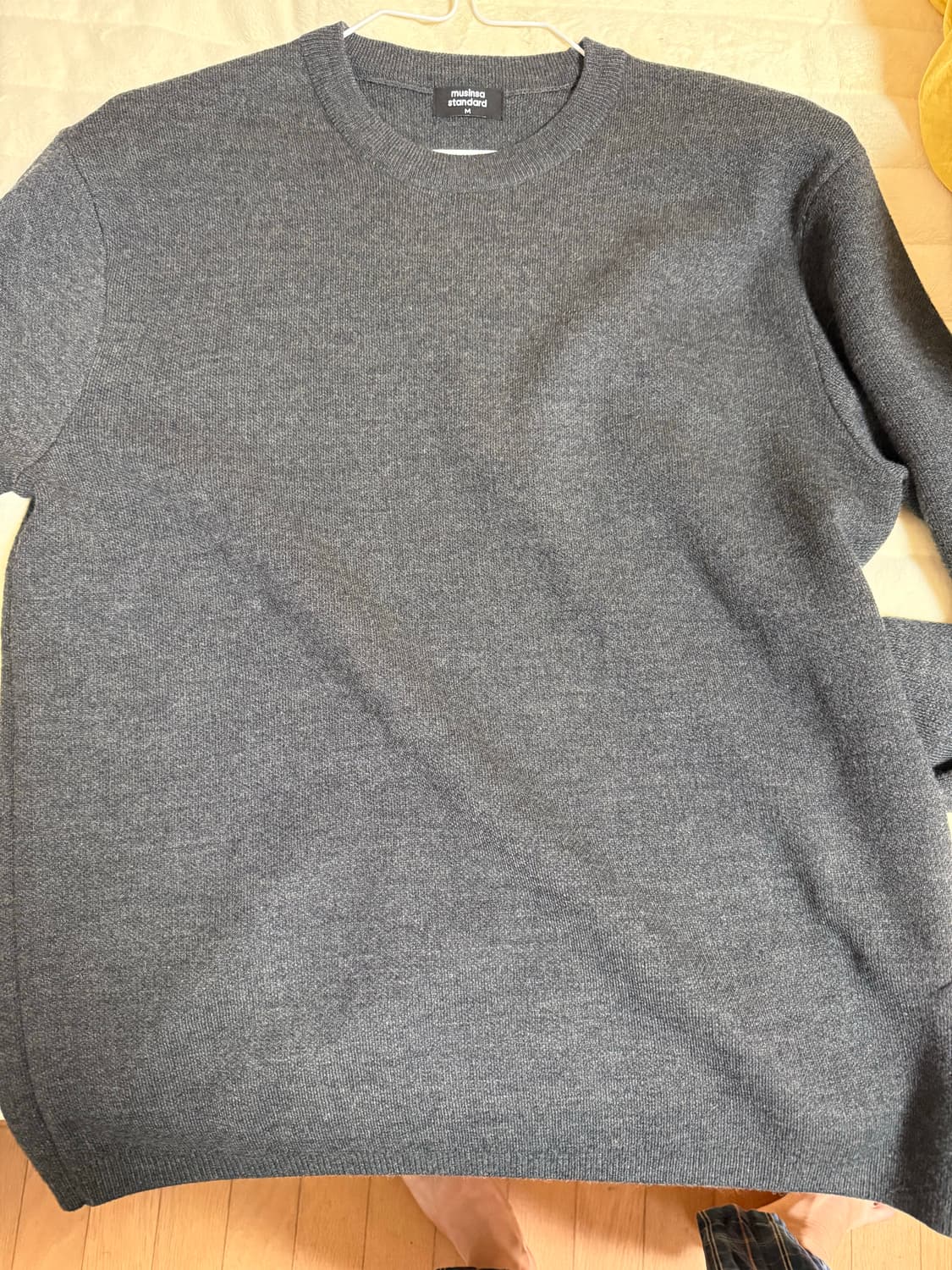 무신사 스탠다드 크루넥 니트 상품이미지1