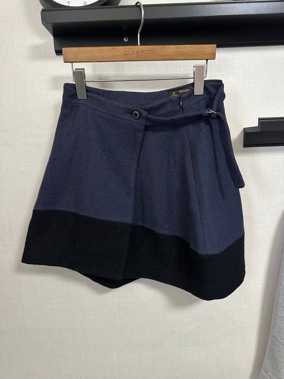 비비안 웨스트우드 어시메트리 울 스커트 40size 상품이미지2