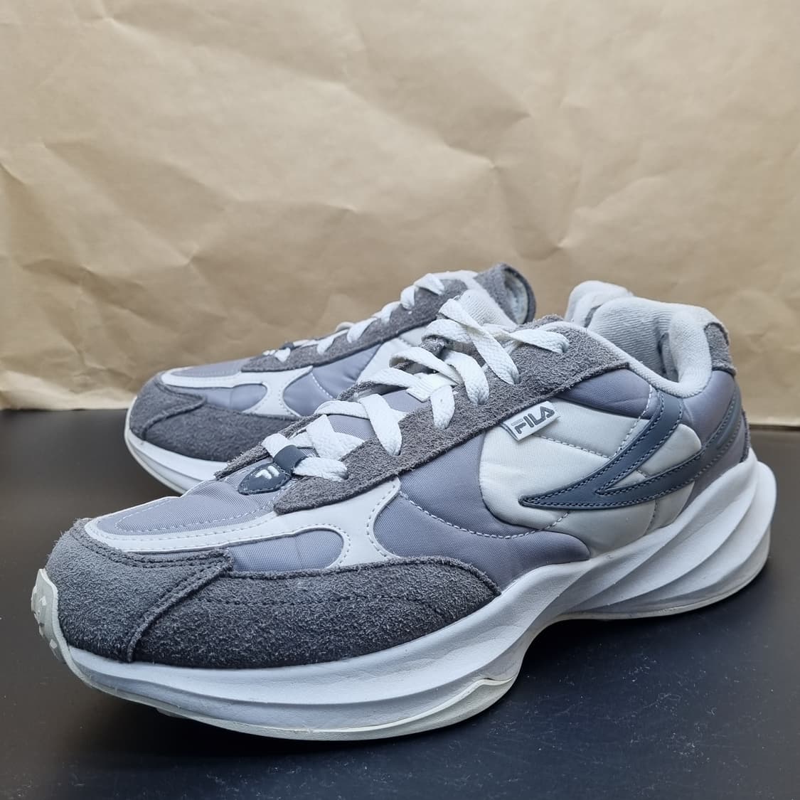 휠라 트라이벌레이스1999 남성운동화280 상품이미지1