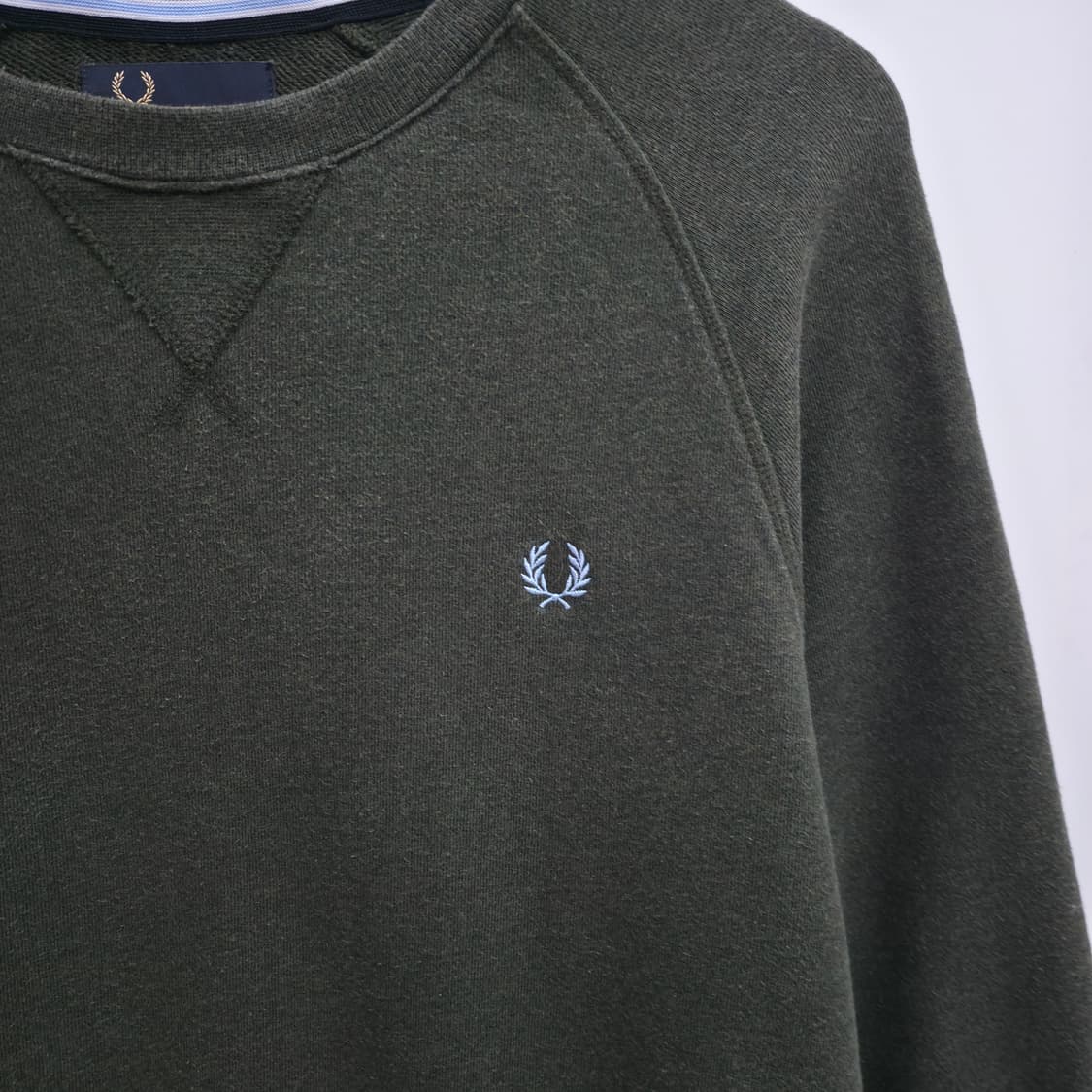 [M] 프레드페리 올리브 맨투맨 상품이미지4