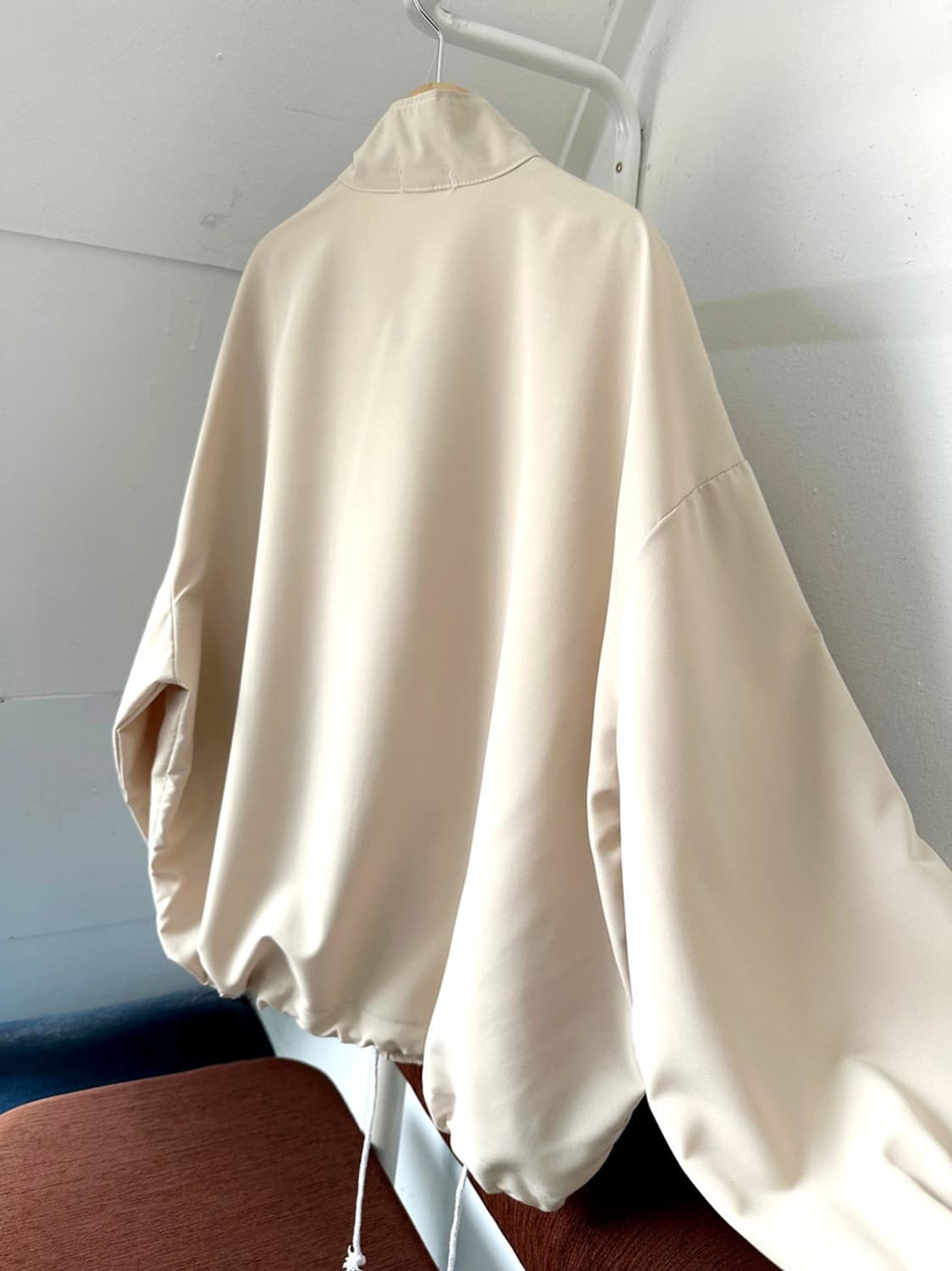 Light poly wide design mid parka 상품이미지5