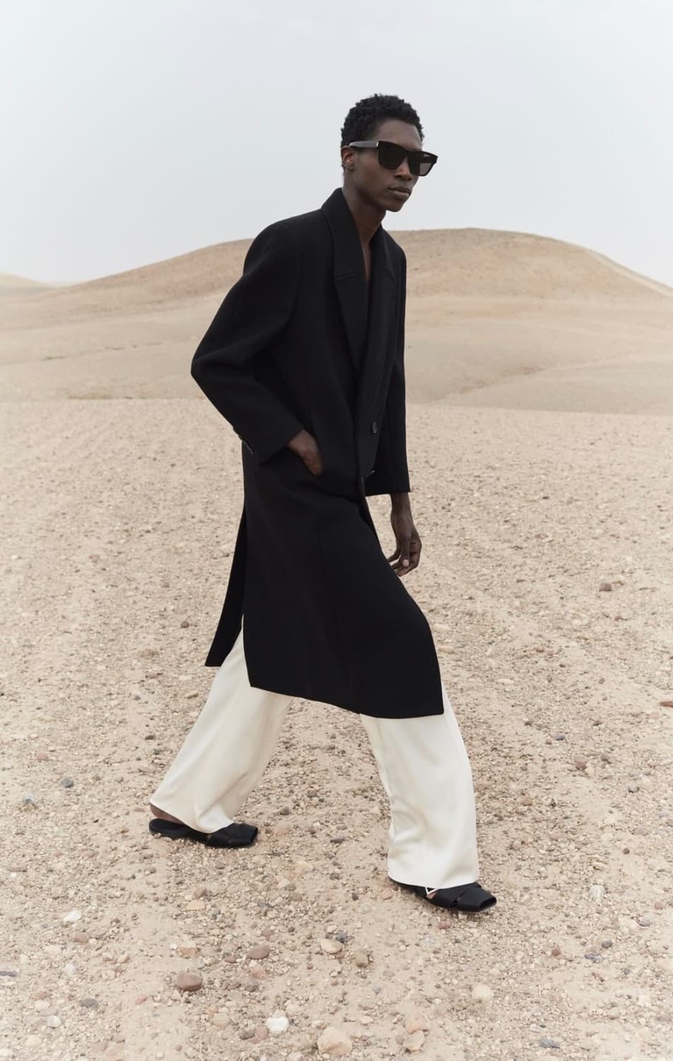 [라이즈 원빈님 착용] 생로랑 23ss 피크드 라펠 더블 브레스티드 코트 상품이미지1