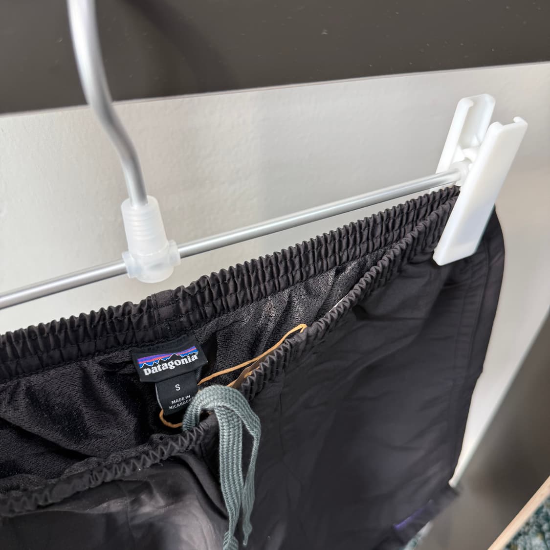 파타고니아 로고 배기스 롱스 7인치 쇼츠 2컬러 상품이미지4