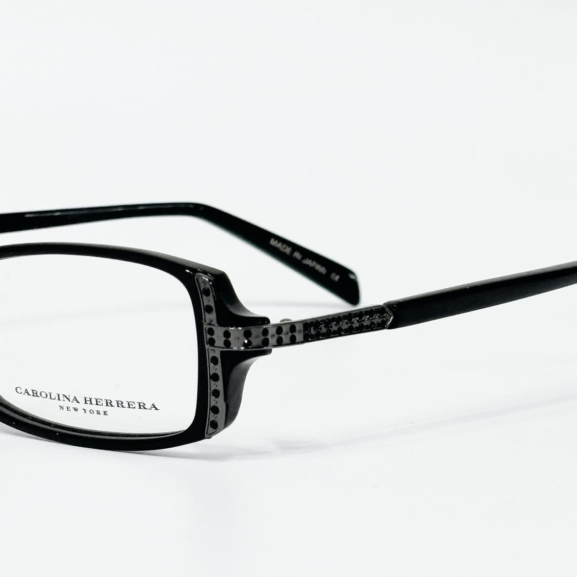 CAROLINA HERRERA 블랙 뿔테 데드스탁 빈티지안경 상품이미지3