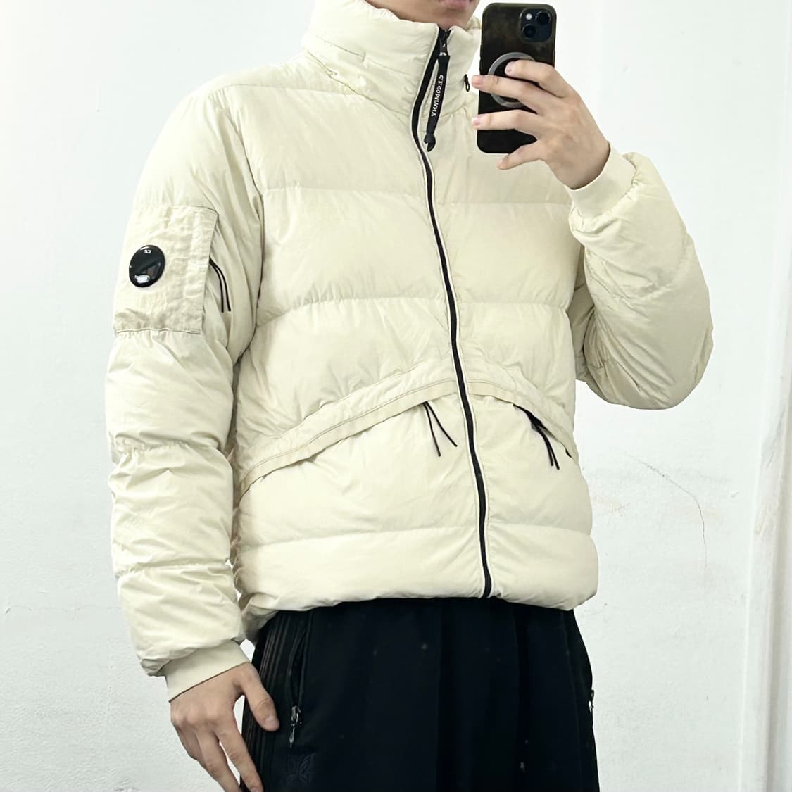 CP 컴퍼니 NYCRA 렌즈 다운 패딩 상품이미지2