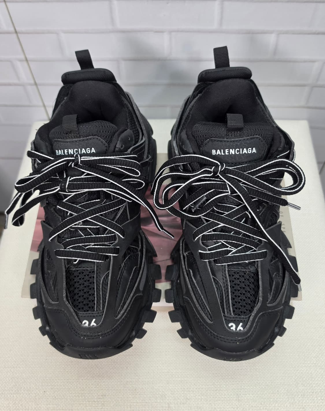 발렌시아가 트랙 스니커즈 블랙 스니커즈 EU36 / 230사이즈 상품이미지4