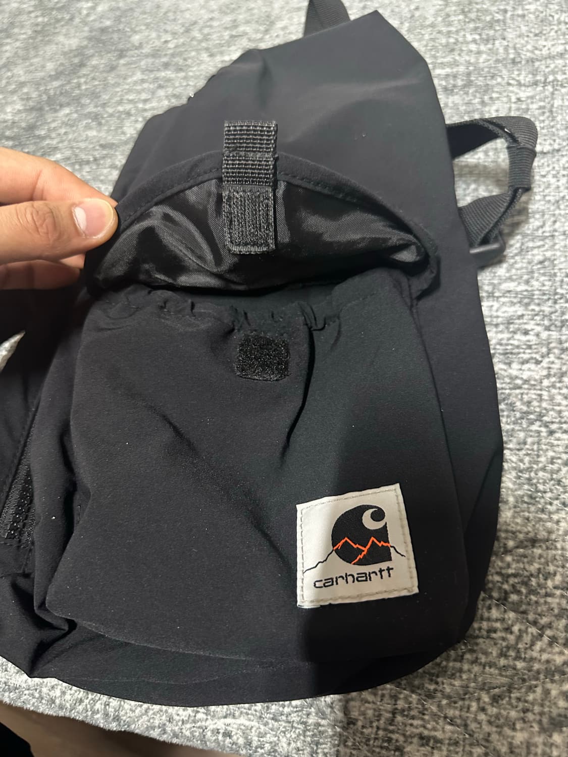 칼하트 블랙 바디백 메신저백 상품이미지5